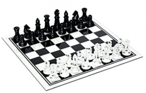 Black and Clear Glass Chess Set