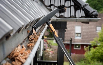 BEST GUTTER CLEANING TOOL
