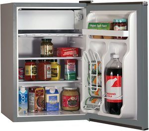 #5. BLACK + DECKER BCRK25V REFRIGERATOR