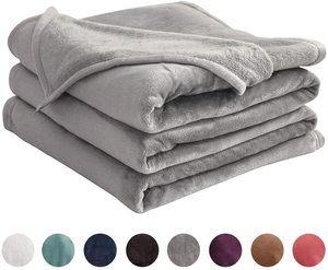 #7. LIANLAM Softest Fleece Blanket