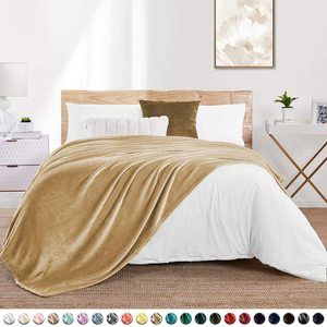 #9. Walensee Softest Fleece Blanket