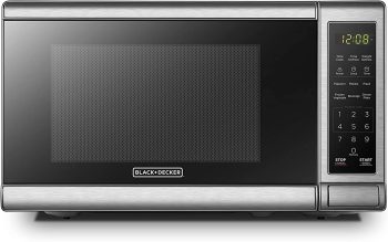 1. LACK+DECKER EM720CB7 Digital Microwave Oven with Turntable Push-Button Door